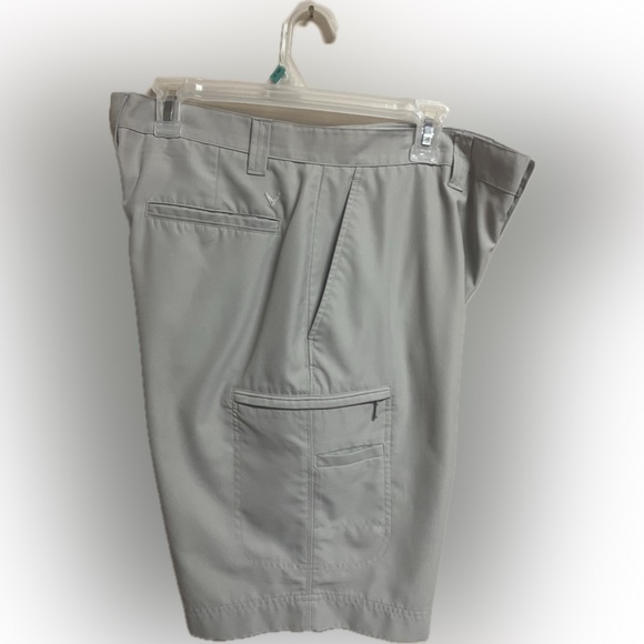 Callaway Men’s Khaki Golf Shorts 34” Waist 10” Inseam - Picture 4 of 6